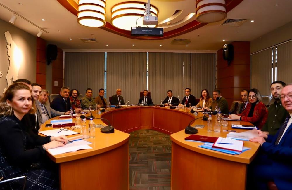 Cumhuriyet Başsavcılığı Koruma Kurulu Toplantısı Bandırma’da gerçekleşti Bandırma Belediyesi ev sahipliğinde düzenlenen Cumhuriyet Başsavcılığı Koruma Kurulu toplantısına,