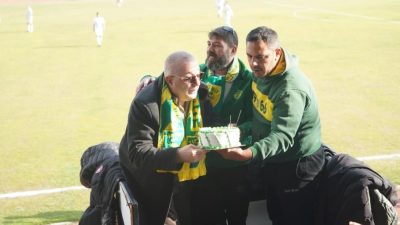 1966 Edremitspor, evinde İznikspor’u 1-0’lık net bir skorla mağlup ederek