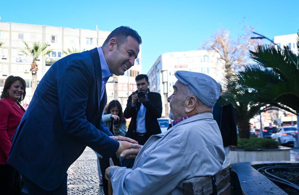 Başkan Ahmet Akın’dan Edremit’e çıkarma Balıkesir Büyüfkşehir Belediye Başkanı Ahmet Akın, Edremit’e çıkarma yaptı. Edremit