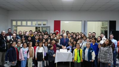Burhaniye Belediyesi Kent Tiyatrosu (BBKT) 25. kuruluş yıl dönümünü coşkulu