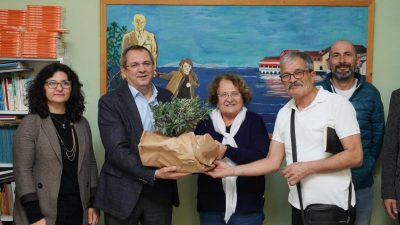 Ayvalık Kent Konseyi, İsmet İnönü Kültür Merkezi’ndeki yeni yerine taşındı.
