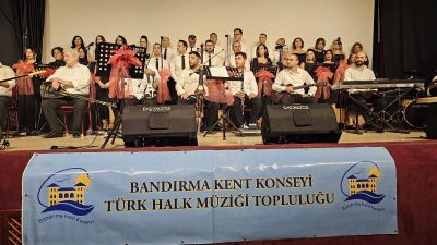 Türk Halk Müziği Korosu, 10’uncu kuruluş yıl dönümünü özel bir