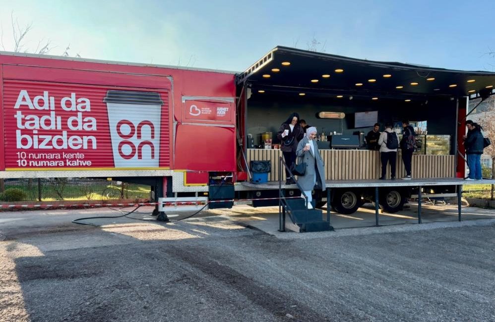 On On Mobil Kafe, kampüste hizmete başladı On On Mobil Kafe, dünya standartlarında kahve ve lezzetleri uygun