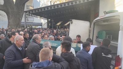  Erdek’te 3. kattan düşerek hayatını kaybeden genç, toprağa verildi. Talihsiz