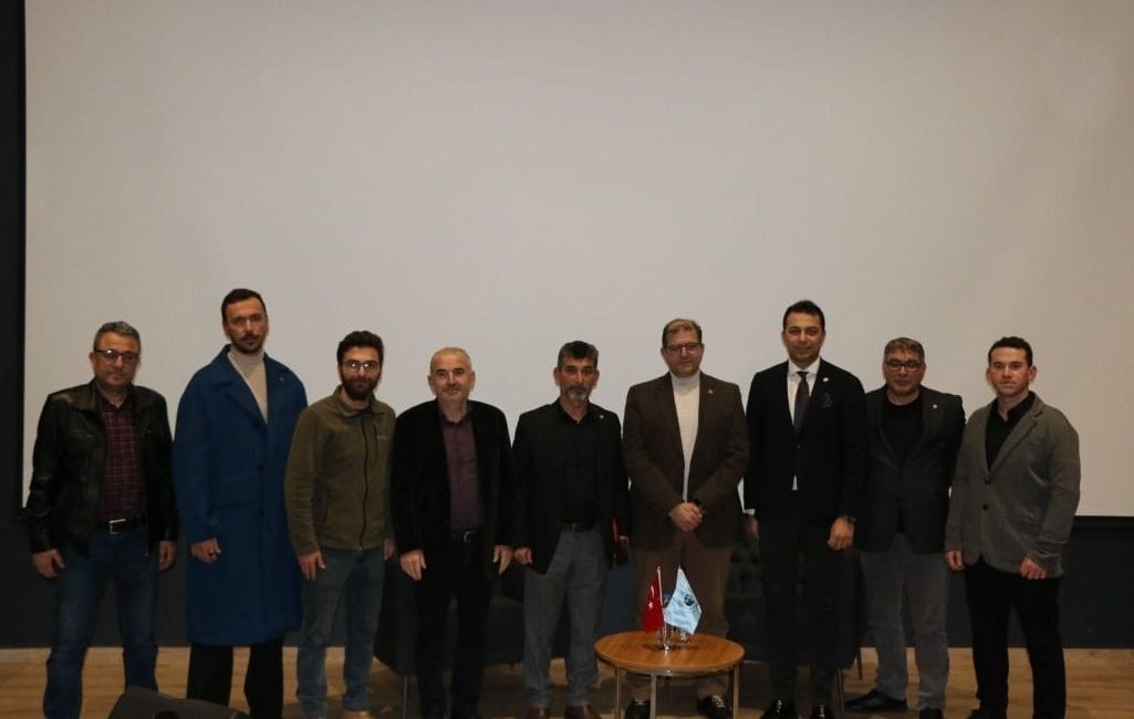 Bandırma Türk Ocağı, harp tarihi uzmanı Dr. Selim Erdoğan’ı ağırladığı