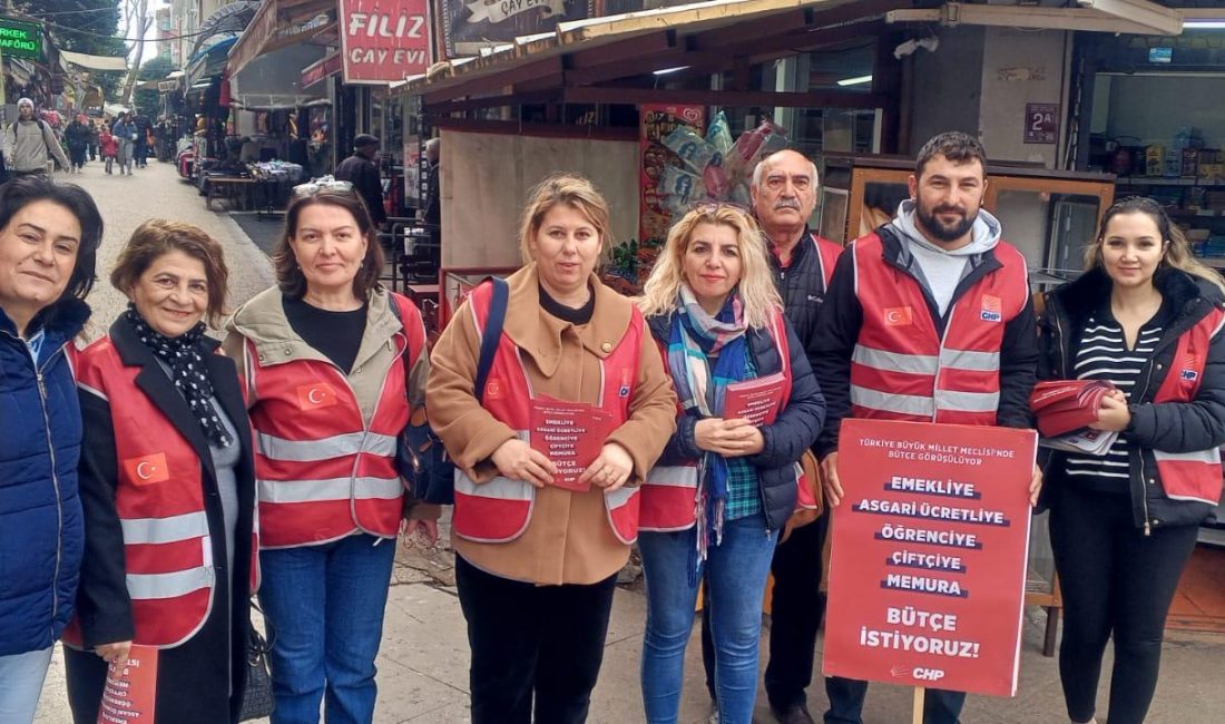 CHP Bandırma halkın geçim mücadelesi için sahada CHP Bandırma İlçe Örgütü, Kapalı Pazar Yeri’nde gerçekleştirdiği saha çalışmasında