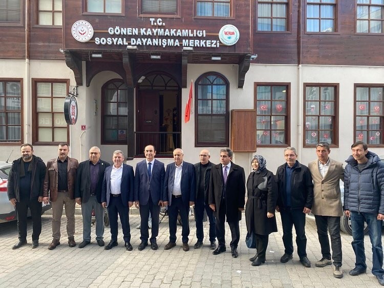 Gönen’de SODAM’ın faaliyetleri görüşüldü Gönen Sosyal Dayanışma Merkezi’ni ziyaret eden Kaymakam Ahmet Altıntaş, yapılan