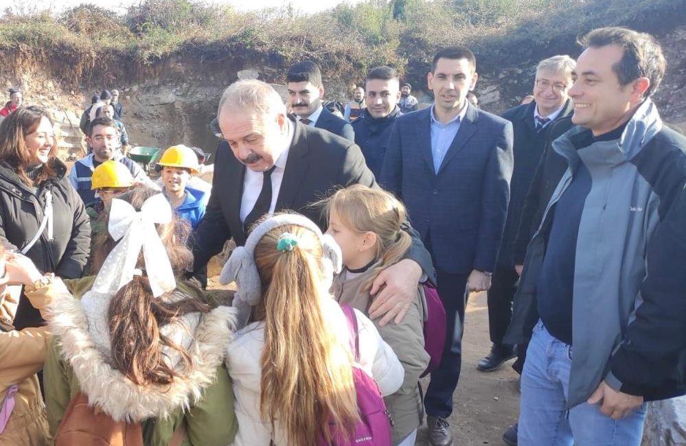 Kyzikos Antik Kenti’nde ilk ziyaret gerçekleşti Erdek’te, genç nesillere tarih bilinci aşılamak ve bölgenin kültürel mirasını