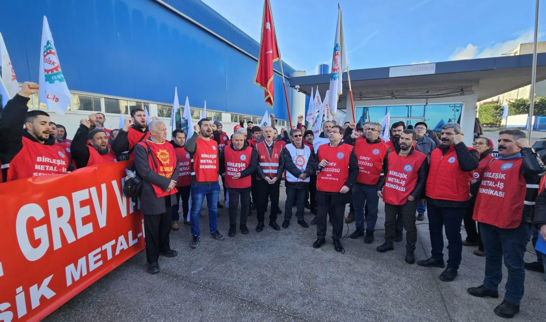 Bandırma’da 160 metal işçisi grev yaptı Bandırma Organize Sanayi Bölgesi’nde faaliyet gösteren Arıtaş Kriyojenik işçileri, yüzde