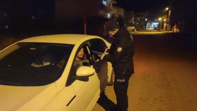 Balıkesir’de polis ekipleri yaklaşan yılbaşı öncesi denetimlerini artırdı. Suç ve