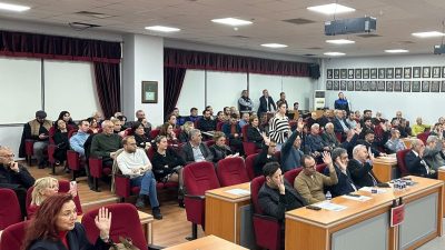 5 CHP üyesinin disipline verilmesi talebiyle ilçe örgütüne verilen dilekçelere