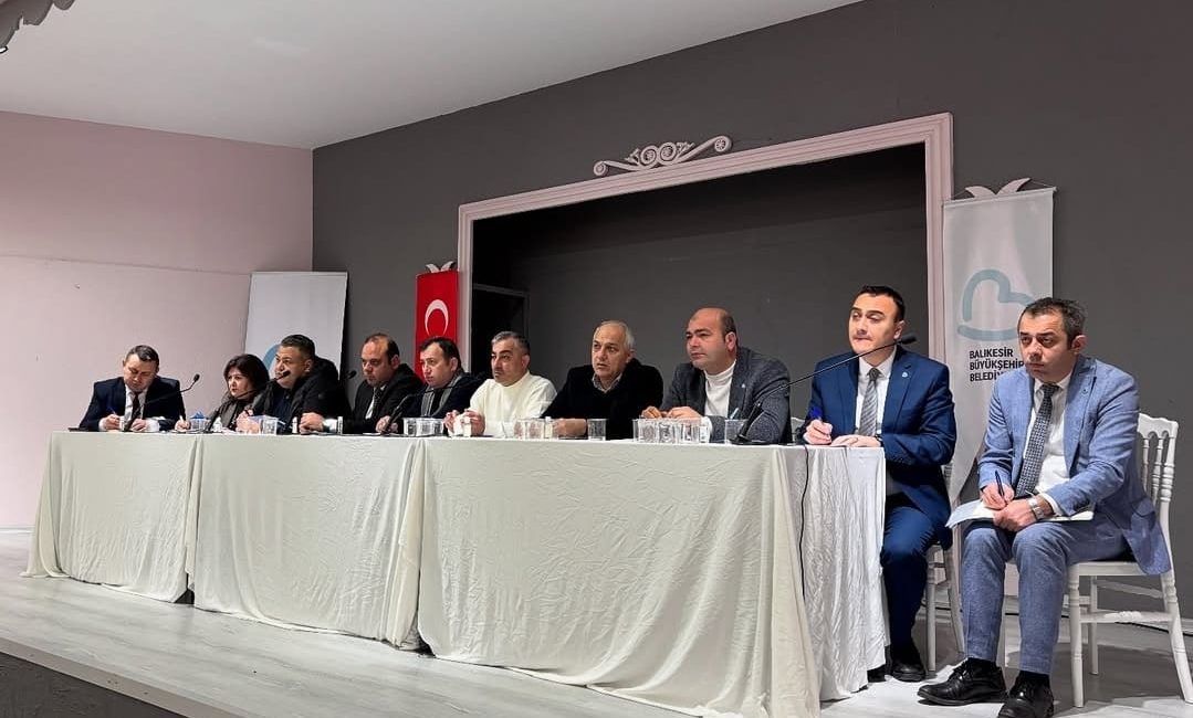 Manyas Belediye Başkanı Ahmet Duru ve BBB yetkilileri, ilçe mahalle