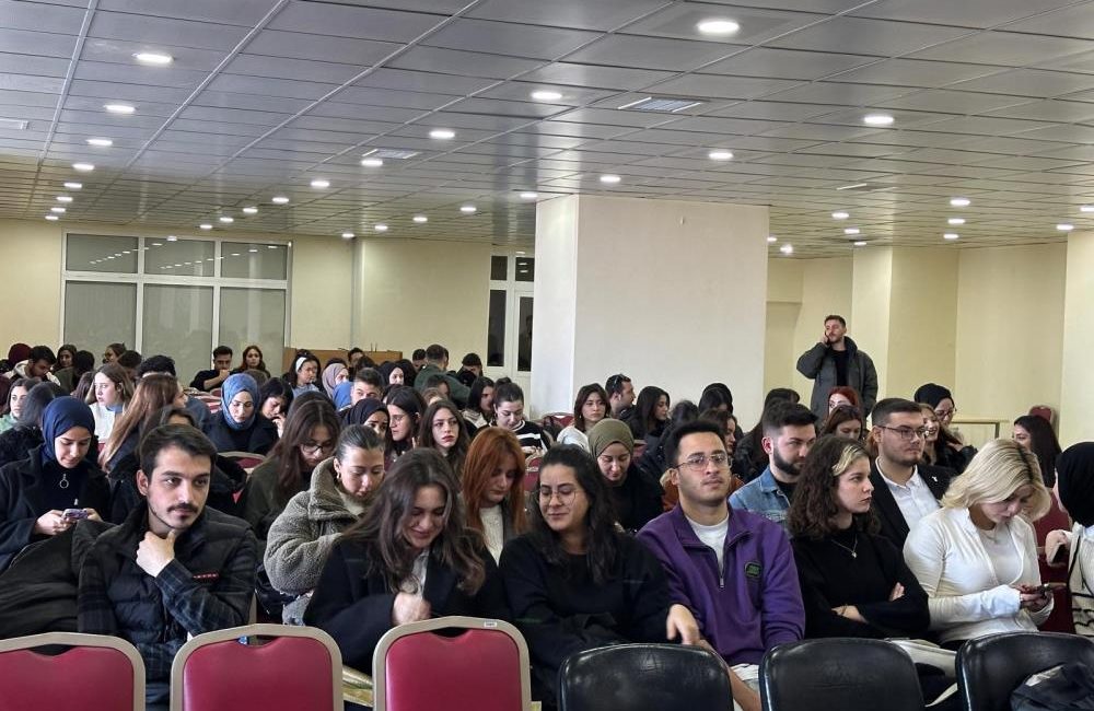 Atalık Tohumların önemi anlatıldı Balıkesir Üniversitesi Burhaniye Uygulamalı Bilimler Fakültesi bünyesinde önemli bir proje