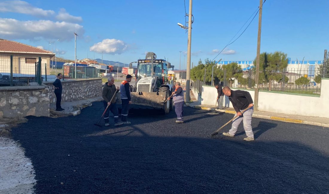 Bandırma’nın altyapı çalışmaları hızlandırıldı Bandırma Belediye Başkanı Dursun Mirza, ilçe genelinde devam eden altyapı
