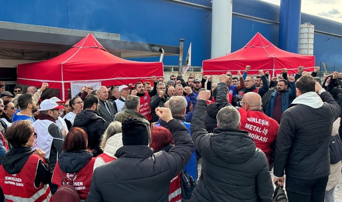 Bandırma Belediye Başkanı Dursun Mirza, CHP örgütüyle birlikte Arıtaş işçilerine