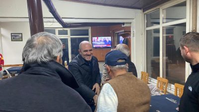 Marmara Adalarda vatandaşlarla bir araya gelen Belediye Başkanı Aydın Dinçer,