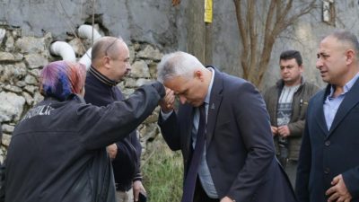 Dereli Mahallesi’nde dün akşam çıkan yangında iki küçük çocuk hayatını