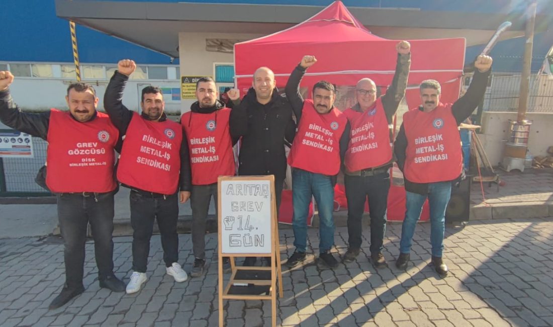 DEVA Partisi’nden Bandırma’da grev yapan metal işçilerine ziyaret DEVA Partisi Bandırma İlçe Başkanı Umut Kanar ve parti üyeleri,