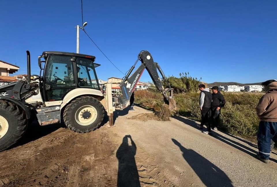 Marmara Adalar Belediyesi’nden Abroz, Yiğitler ve Topağaç mahallelerine yol ve altyapı yeniliği Marmara Adalar’da su birikintilerinin oluştuğu bölgelerde kalıcı çözümler üretilerek yol