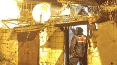 Edremit’te bir evde çıkan yangında 1 ve 3 yaşında iki