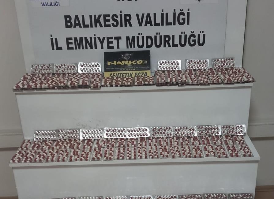 Balıkesir İl Emniyet Müdürlüğü Narkotik birimleri, uyuşturucu operasyonunda 2 bin