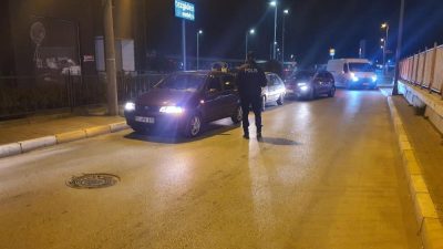 Balıkesir’de polis ekipleri, vatandaşların huzuru için gerçekleştirdiği denetimde aranan 13