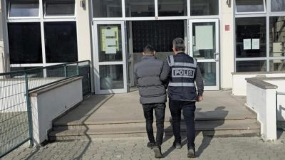 Balıkesir’de polis ekipleri aranan şahıslara yönelik gerçekleştirdiği operasyonlarda hapis cezası