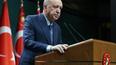 Cumhurbaşkanı Recep Tayyip Erdoğan, “Suriye’nin parçalanmasına, üniter yapısının bozulmasına rıza