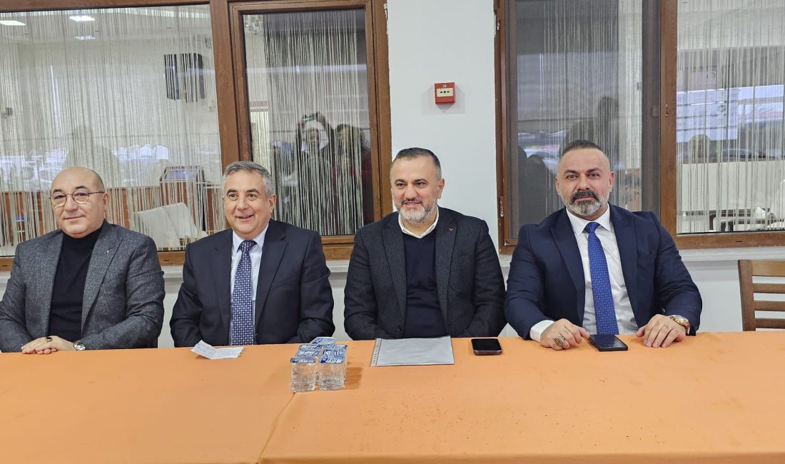 AK Parti Bandırma İlçe Teşkilatı, Gazetecilerle buluştu 10 Ocak Çalışan Gazeteciler Günü kapsamında Bandırma basınıyla bir araya