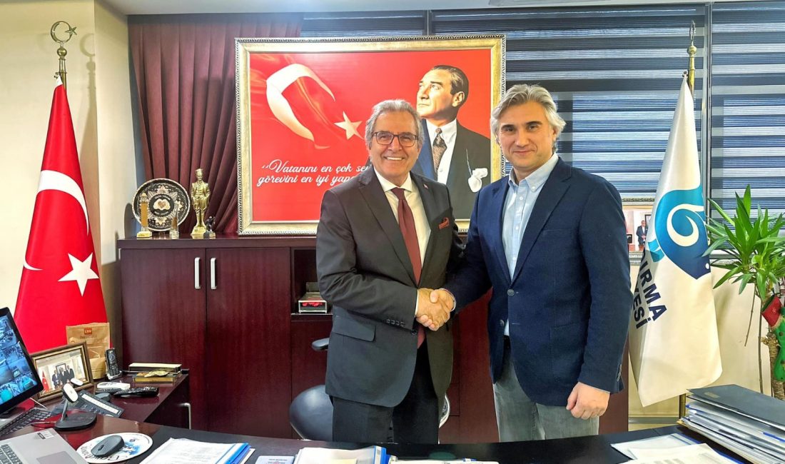 Bandırmaspor’un stadyum projesi ve kulübün başarıları masaya yatırıldı Bandırma Belediye Başkanı Dursun Mirza, Teksüt Bandırmaspor Başkanı Serdar Kuter
