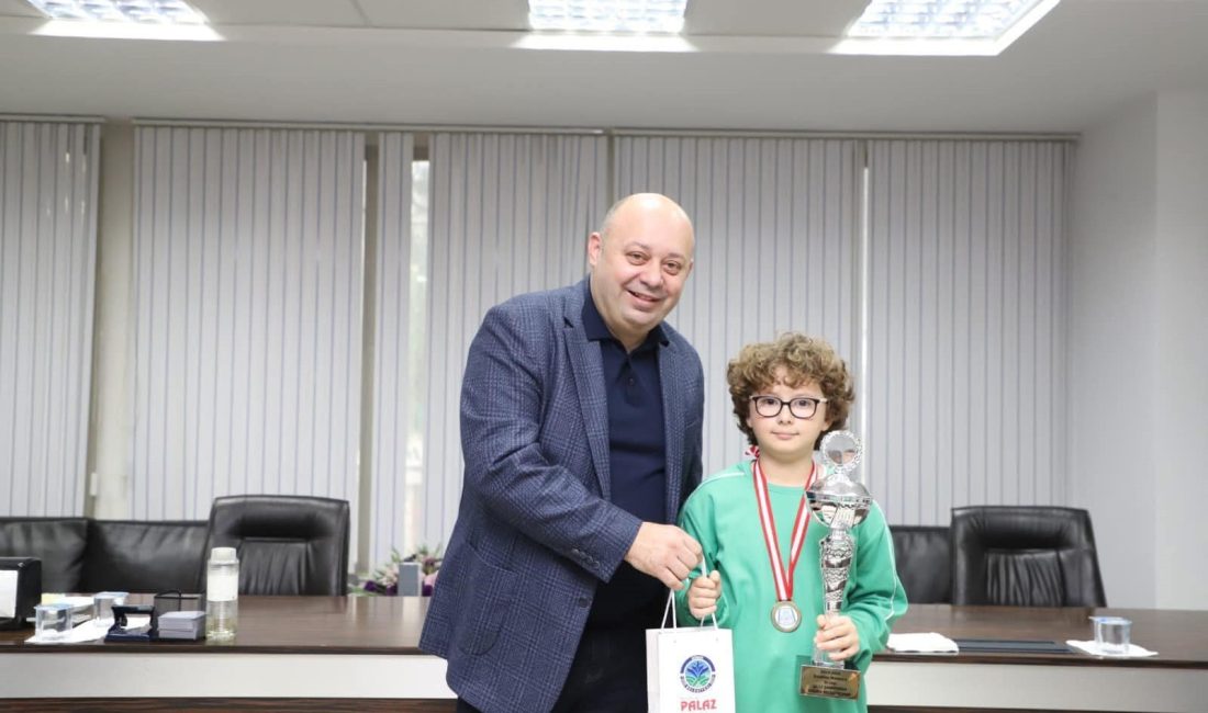 Gönen Belediyespor U12, 69 golle Marmara şampiyonu Gönen Belediyespor U12 Takımı, 15’te 15 yaparak Marmara şampiyonu oldu.