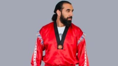 Siyah Kuşak “Dan” sınavına katılacak tek sporcu olan Dünya Şampiyonu