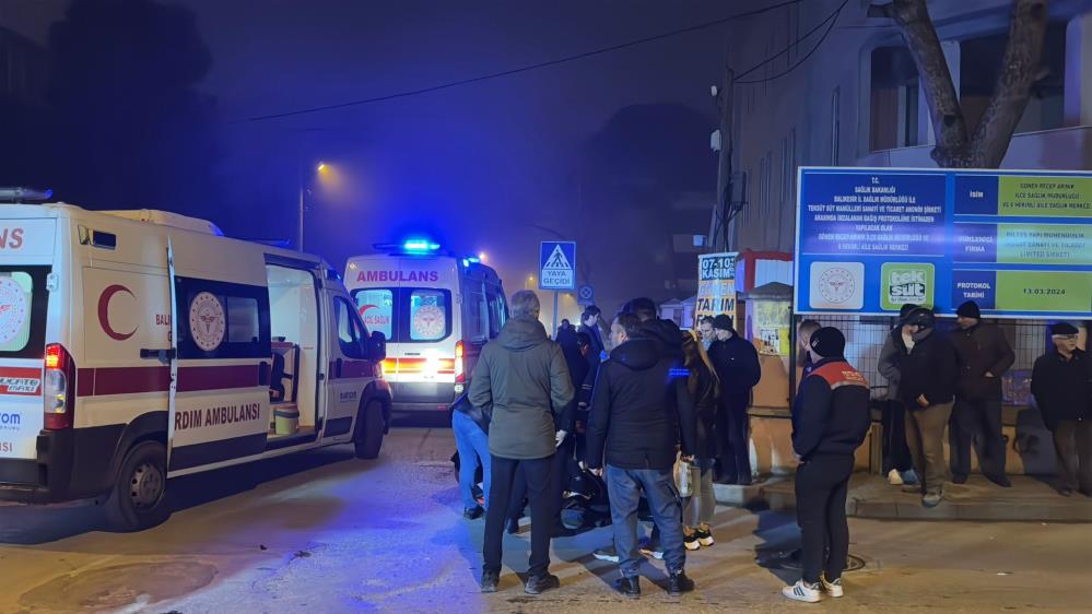 Kurtuluş Mahallesi’nde, Kızılay Caddesi ile Mehmet Efendi Caddesi kavşağında meydana