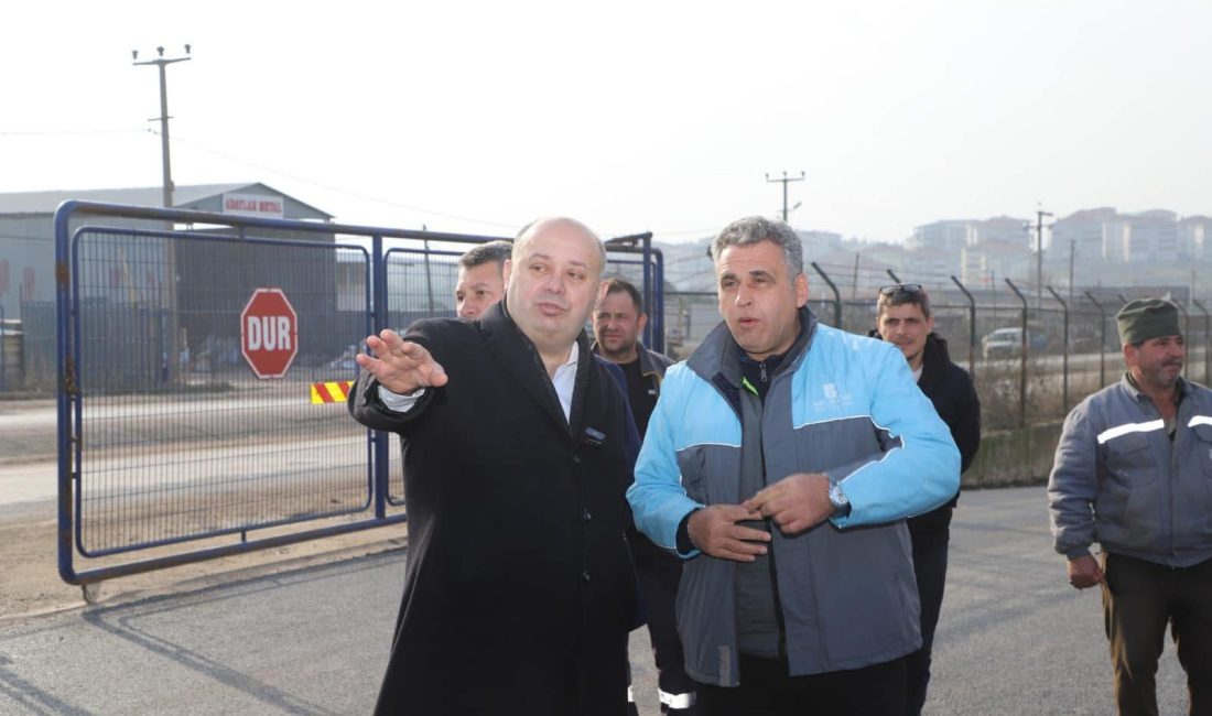 Gönen Sanayi Sitesi’nde modernleşme çalışmalarına start verildi Gönen Belediye Başkanı İbrahim Palaz, Küçük Sanayi Sitesi’nde başlatılan sıcak