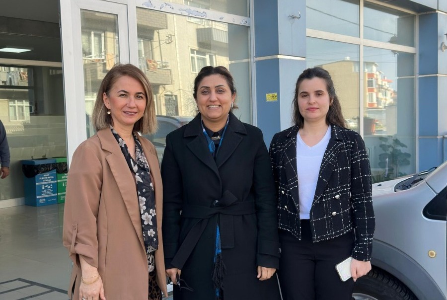 Sosyal Hizmetler İl Müdürü Bandırma’da çalışmaları değerlendirdi Balıkesir Aile ve Sosyal Hizmetler İl Müdürü Emine Böçkün, Bandırma’da