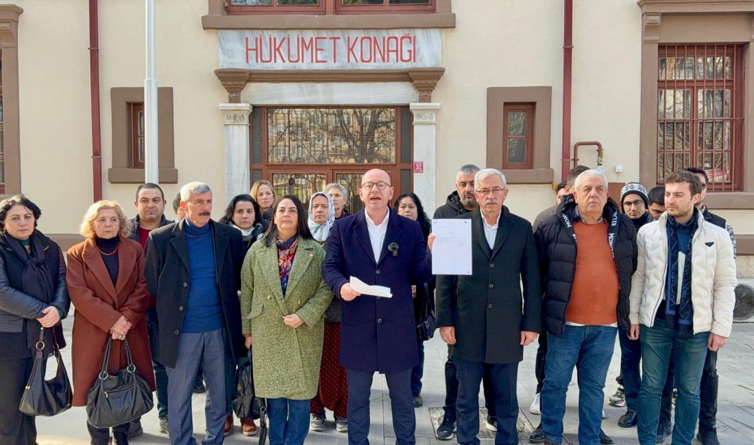 Sarı’dan Erdek’teki Adalet Sarayı Projesi için iktidara sert tepki CHP Balıkesir Milletvekili Serkan Sarı, Erdek’in adalet hizmetlerinin sağlıklı bir