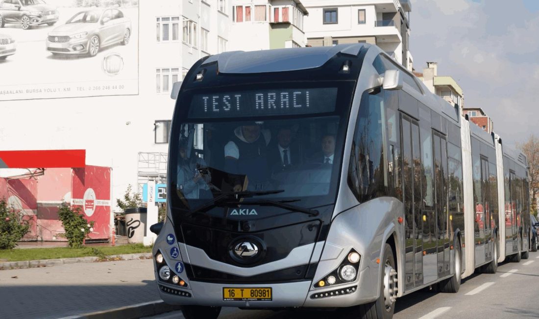 Balıkesir’in ulaşım ağı güçleniyor Balıkesir Büyükşehir Belediyesi 242 toplu taşıma aracı ile günde bin