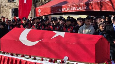 İstanbul Eyüpsultan’da görevi başında geçirdiği kazada hayatını kaybeden şehit polis