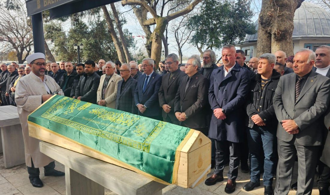 Başkan Mirza’nın kayınpederi Canbaz, Bandırma’da son yolculuğuna uğurlandı Bandırma Belediye Başkanı Dursun Mirza’nın kayınpederi Mustafa Canbaz, Haydar Çavuş