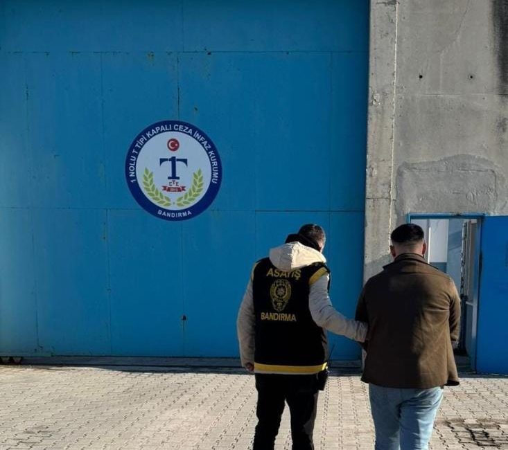 Bandırma ‘da, hakkında 15 yıl 4 ay 27 gün kesinleşmiş