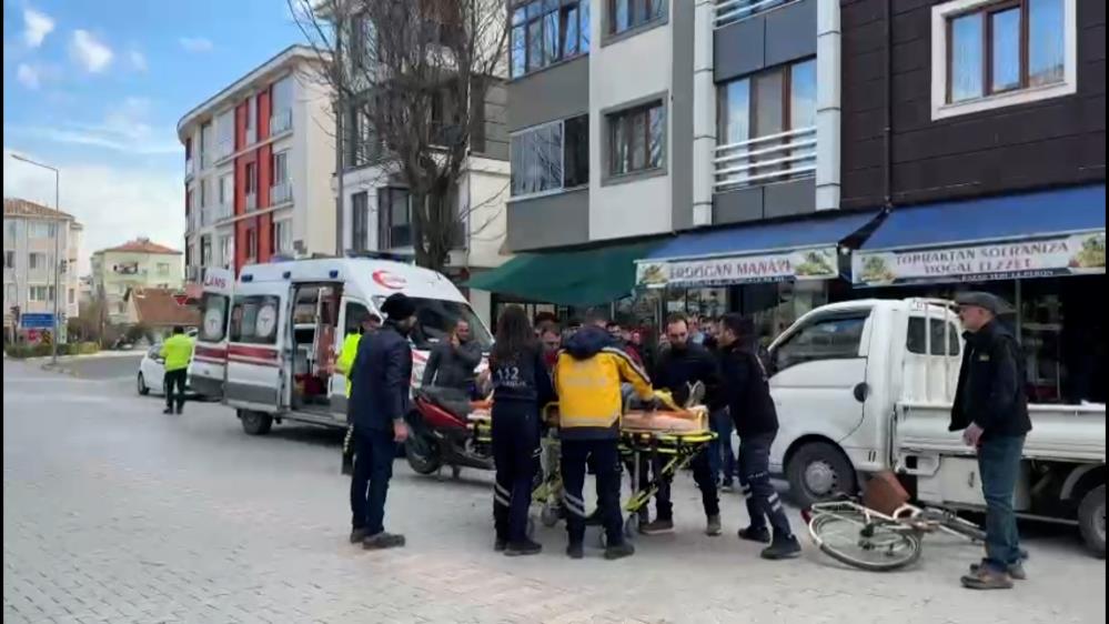 Kurtuluş Mahallesi, Işık Caddesi üzerinde motosiklet ve bisikletin karıştığı trafik