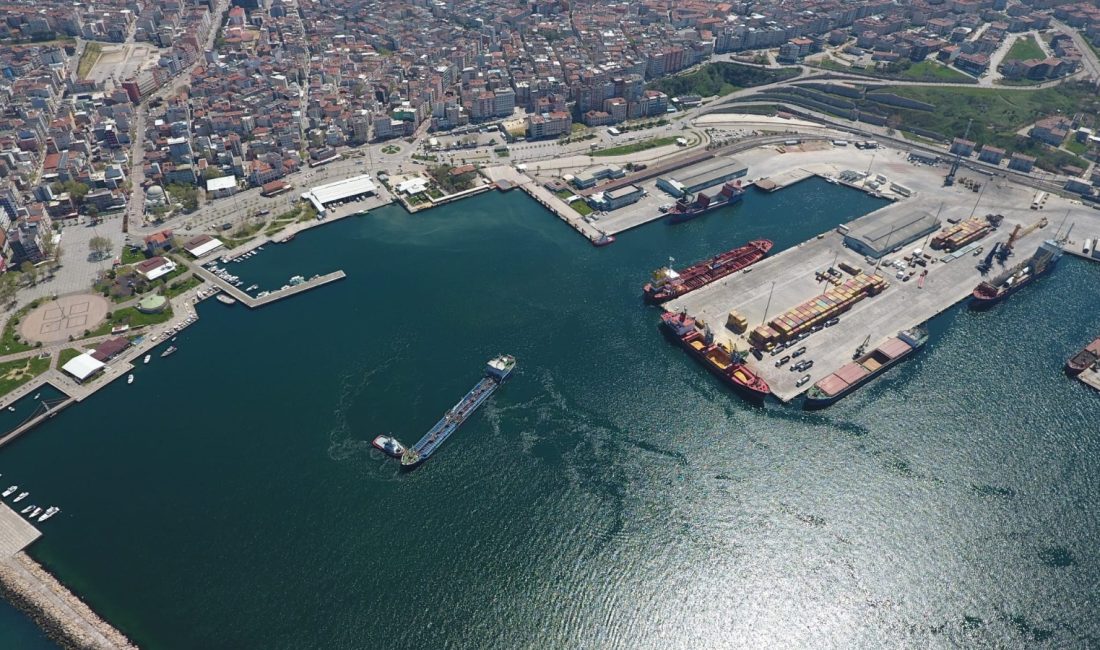 Bandırma Limanı’na 2024’te bin 70 gemi yanaştı Bandırma Gümrük Müdürü Orhan Mercanlı, 2024 yılına ait dış ticaret