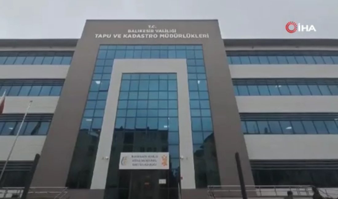 Balıkesir’de doğurduğu bebeği tuvalete bıraktı Balıkesir’de genç yaşta anne olan bir kadın, Altıeylül Tapu Müdürlüğü’nün