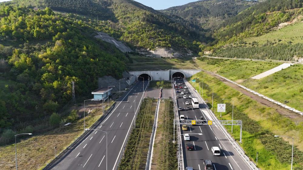 Ulaştırma ve Altyapı Bakanı Abdulkadir Uraloğlu, 2024 yılında Türkiye nüfusunun