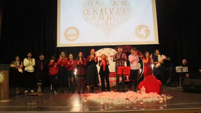 Susurluklularla buluşturulan “Aşkın Her Hali” şiir ve müzik dinletisi, sanatseverlerin