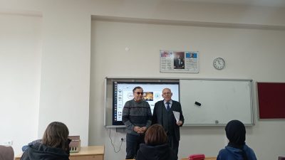 Lise öğrencileriyle bir araya gelen Bandırma Onyedi Eylül Üniversitesi İnsan