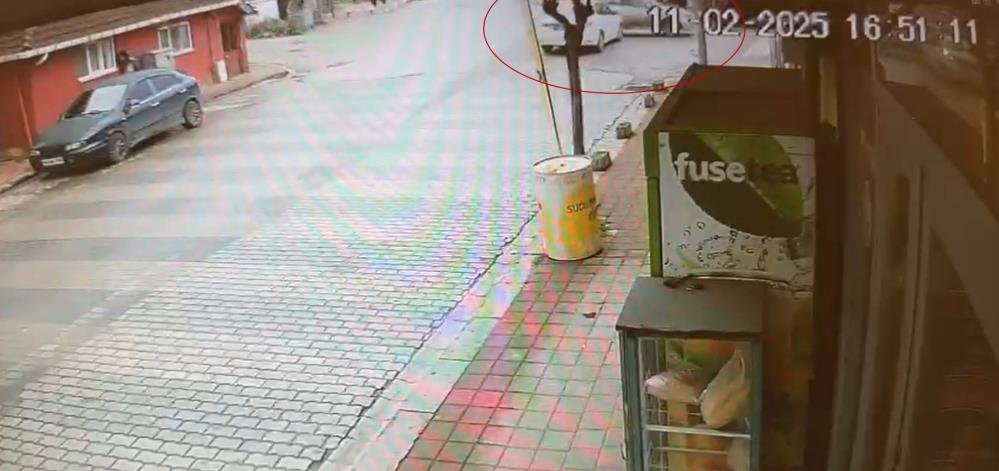 Gönen’de alkollü sürücü kazaya sebep oldu Gönen’de alkollü sürücünün neden olduğu trafik kazasında maddi hasar meydana