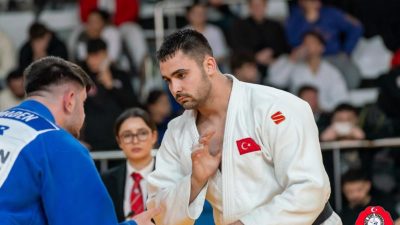 Balıkesir Büyükşehir Belediyespor’un judocuları, Ankara’da düzenlenen Gençler Türkiye Şampiyonası’nda büyük