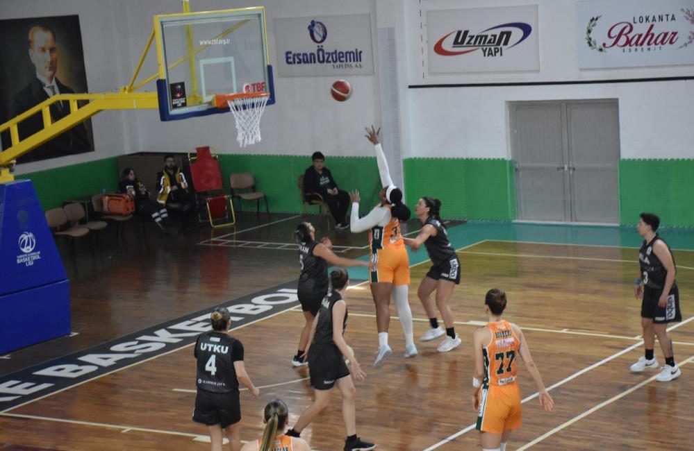 Türkiye Kadınlar Basketbol Ligi’nde (TKBL) 23. hafta karşılaşmasında Edremit Belediyesi