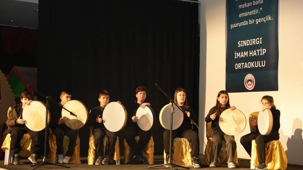 Sındırgı’da öğrenciler “Hoş Geldin Ramazan” adlı programı sergiledi Sındırgı İmam Hatip Orta Okulu öğrencileri farkındalık oluşturmak için ”